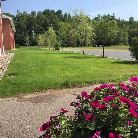 Baxter Park Inn Millinocket Exterior photo