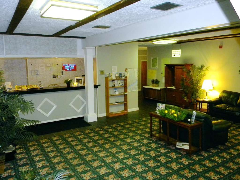 Baxter Park Inn Millinocket Interior photo